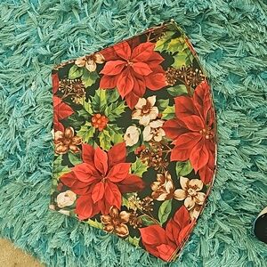 6 new without tags poinsettia Christmas themed placemats